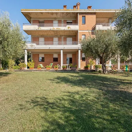 In Near Trasimeno Apartment *